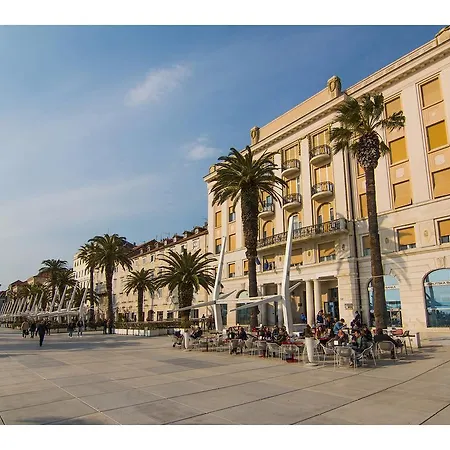 Riva Royal View Luxury Apartment Split