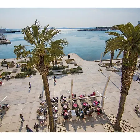 Lägenhet Riva Royal View Luxury *